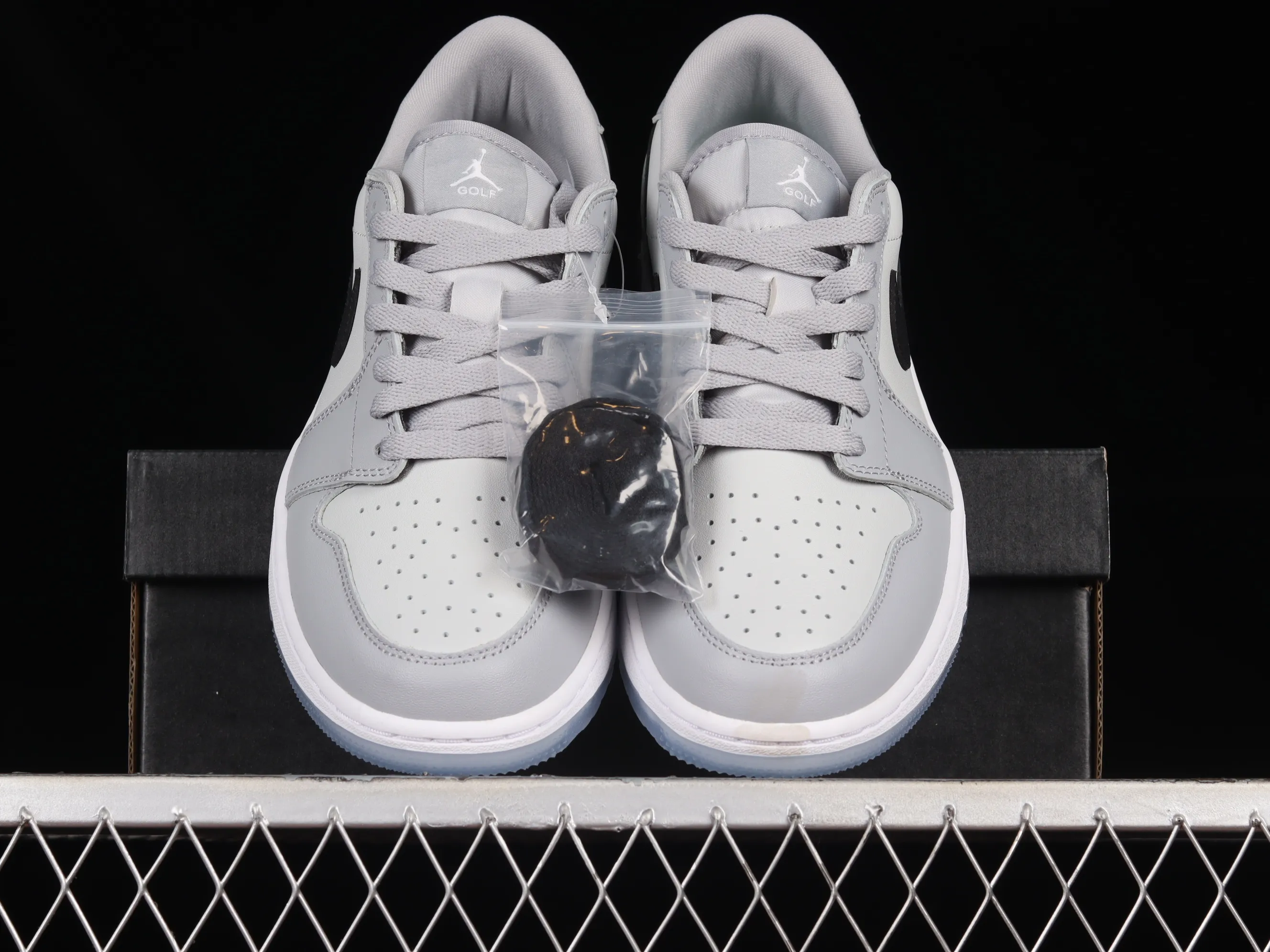 All categories Air Jordan Jordan series basketball shoes Air Jordan 1 Low G version pure original Air Jordan 1 Low Golf AJ1 Joe 1 new golf version Wolf gray color DD9315-002